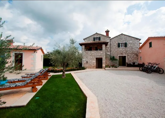 Villa Ulika By