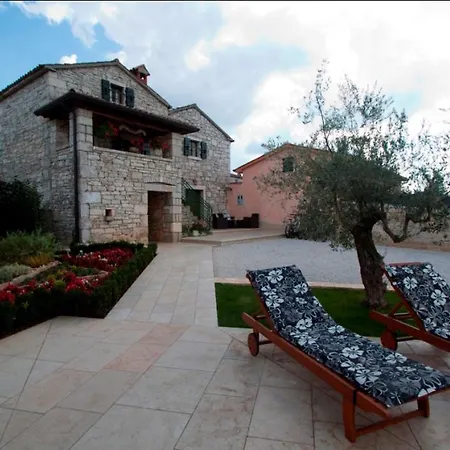 Ulika By Vila Višnjan